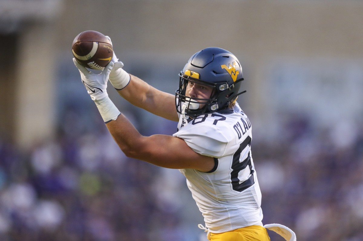 Oct 23, 2021; Fort Worth, Texas, USA; West Virginia Mountaineers tight end Mike O'Laughlin (87) catches a pass during the first quarter against the TCU Horned Frogs at Amon G. Carter Stadium.