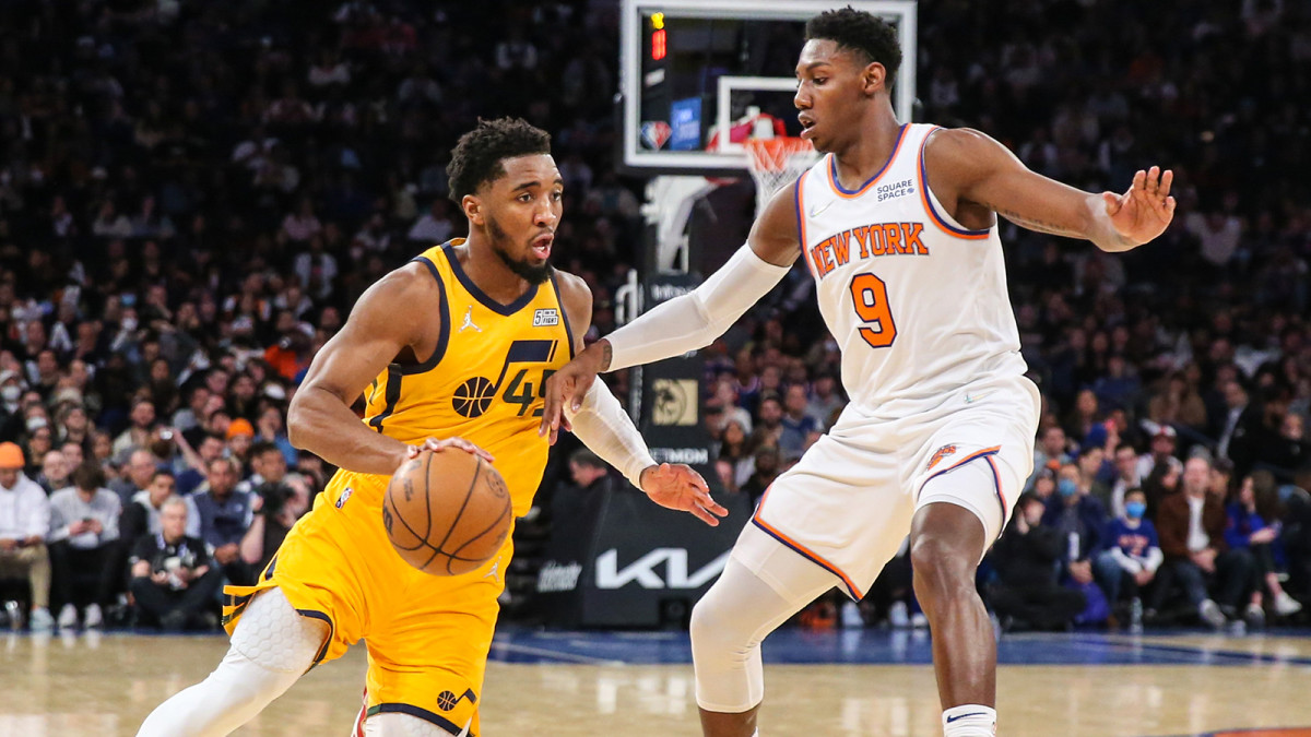 Donovan Mitchell and RJ Barrett during a Jazz vs. Knicks game.