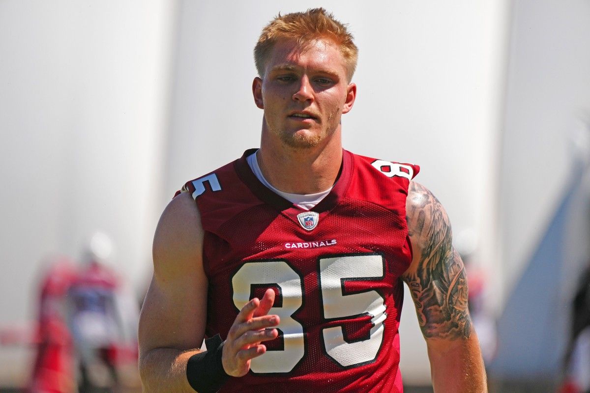 Cardinals tight end Trey McBride (85) warms up during camp at the Tempe Training facility. Nfl Cardinals Mandatory Camp At Arizona Cardinals