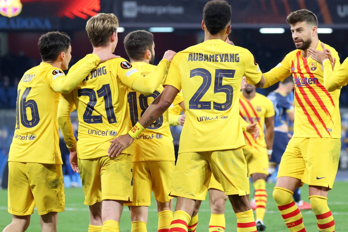 Barcelona's players celebrate during their 4-2 win at Napoli in the 2021/22 Europa League