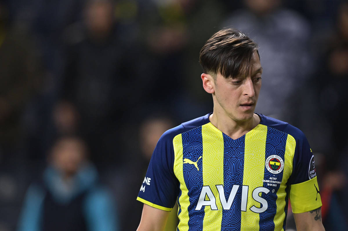 Mesut Ozil pictured playing for Fenerbahce against Altay on January 19, 2022