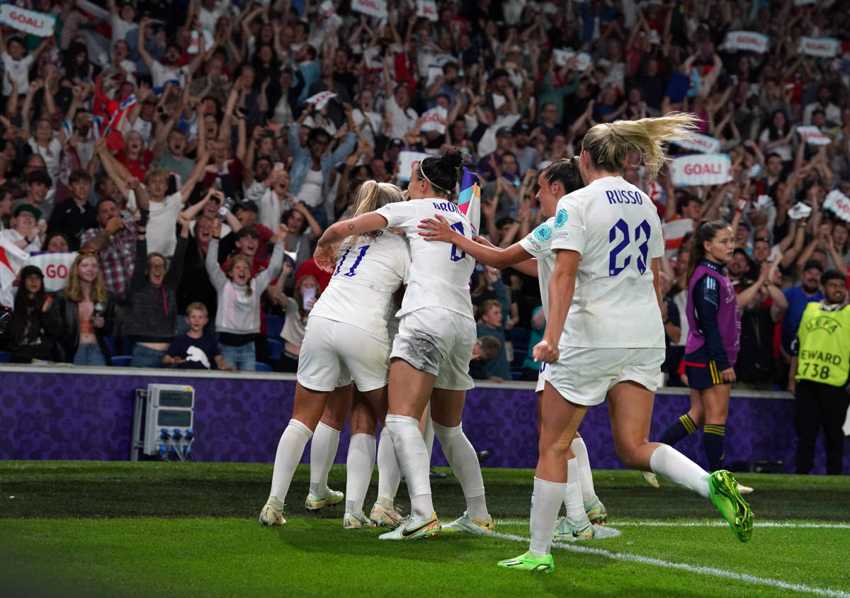 England survive Spain scare to keep Women's Euro party alive Futbol
