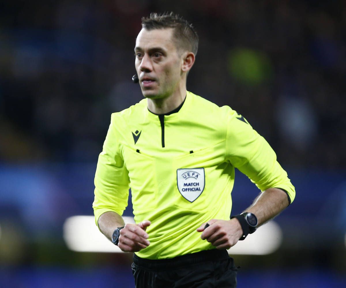 Referee Clement Turpin pictured during Real Madrid's win over Chelsea during the 2021/22 Champions League quarter-finals