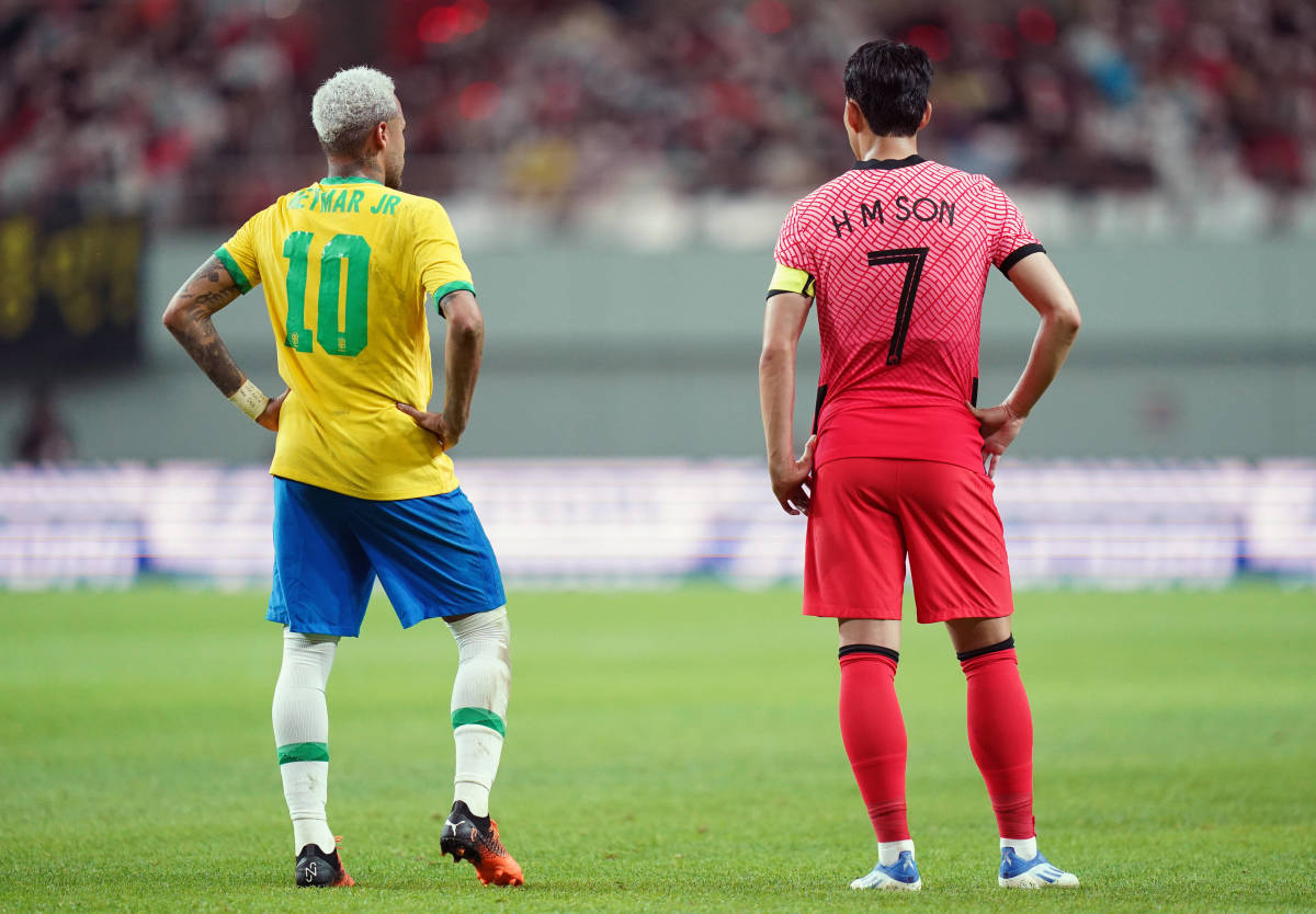 Neymar and Son-Heung-min pictured during Brazil's 5-1 win over South Korea in June 2022
