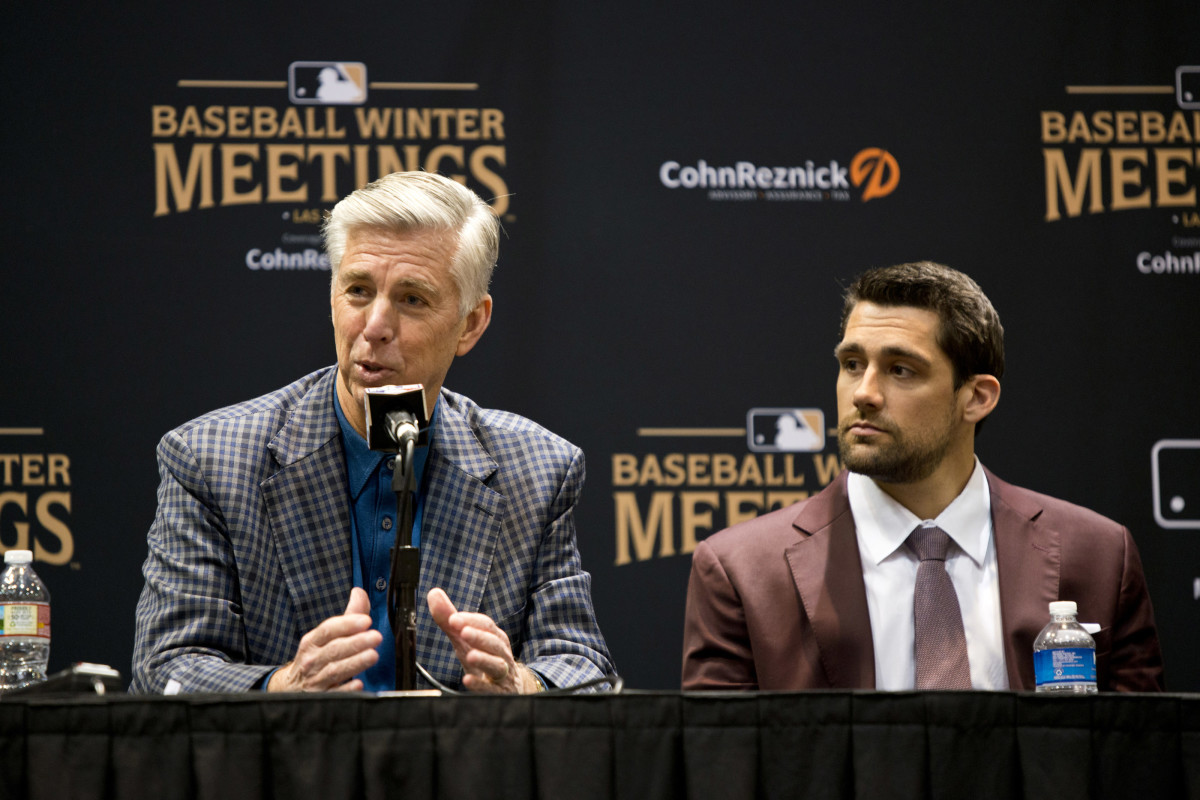 Nathan Eovaldi and Dave Dombrowski brief the press at the 2018 Winter Meetings.
