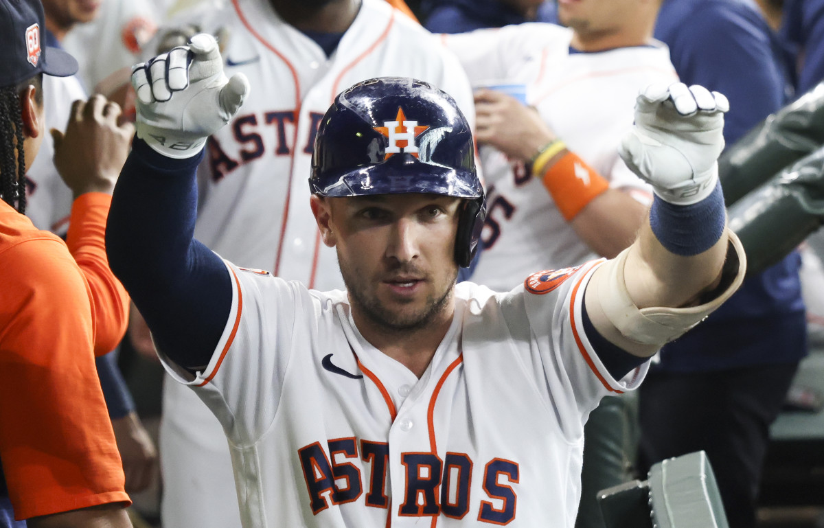 Alex Bregman, José Urquidy Lift Houston Astros Over Seattle