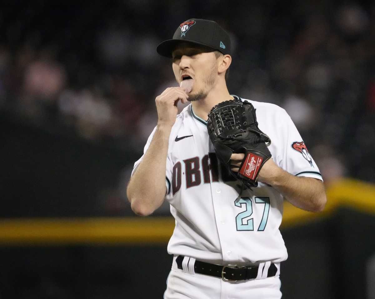 Zach Davies faces the Cincinnati Reds in Arizona.