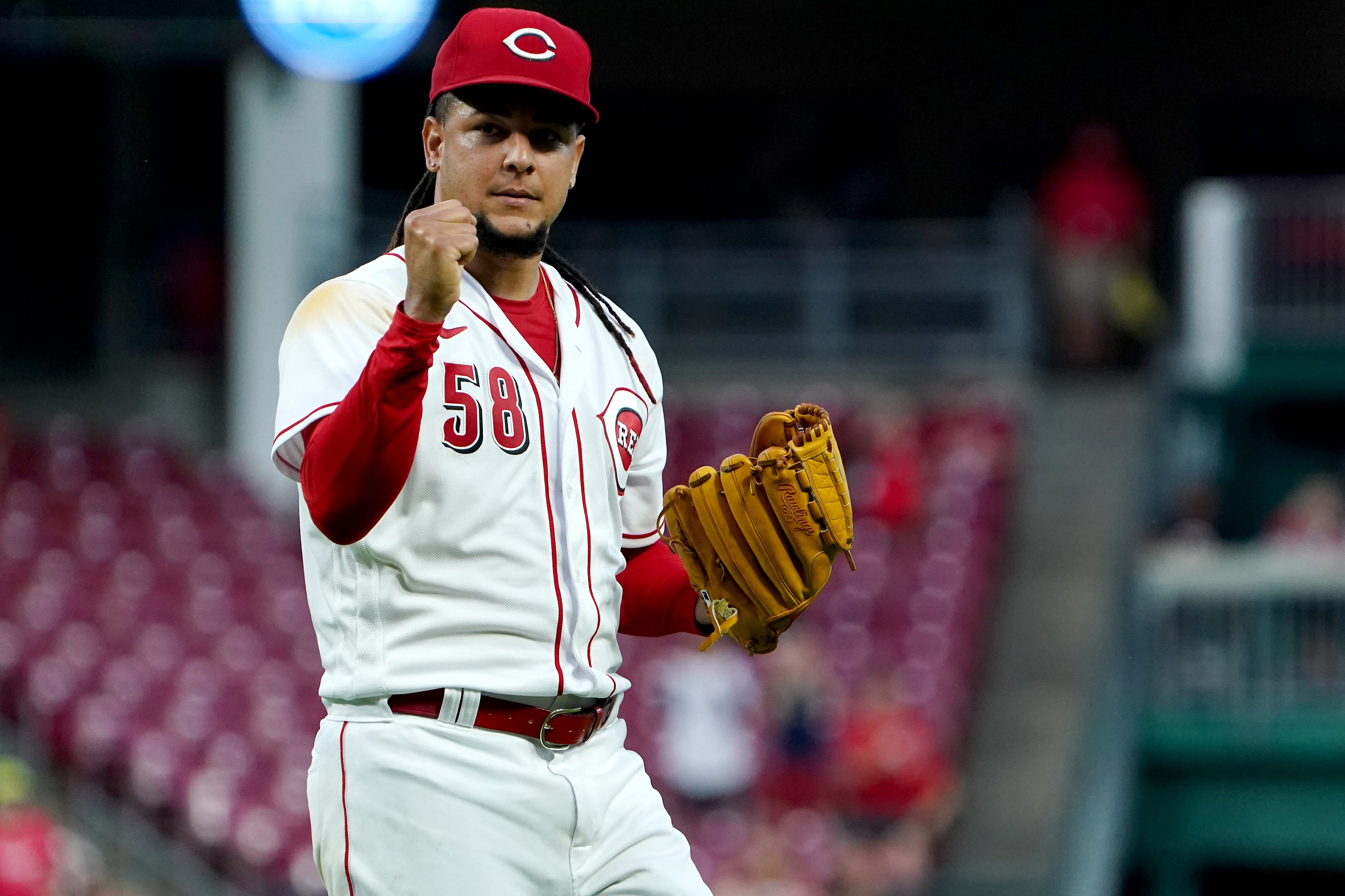 Analysis Grading Seattle Mariners' Trade For RHP Luis Castillo