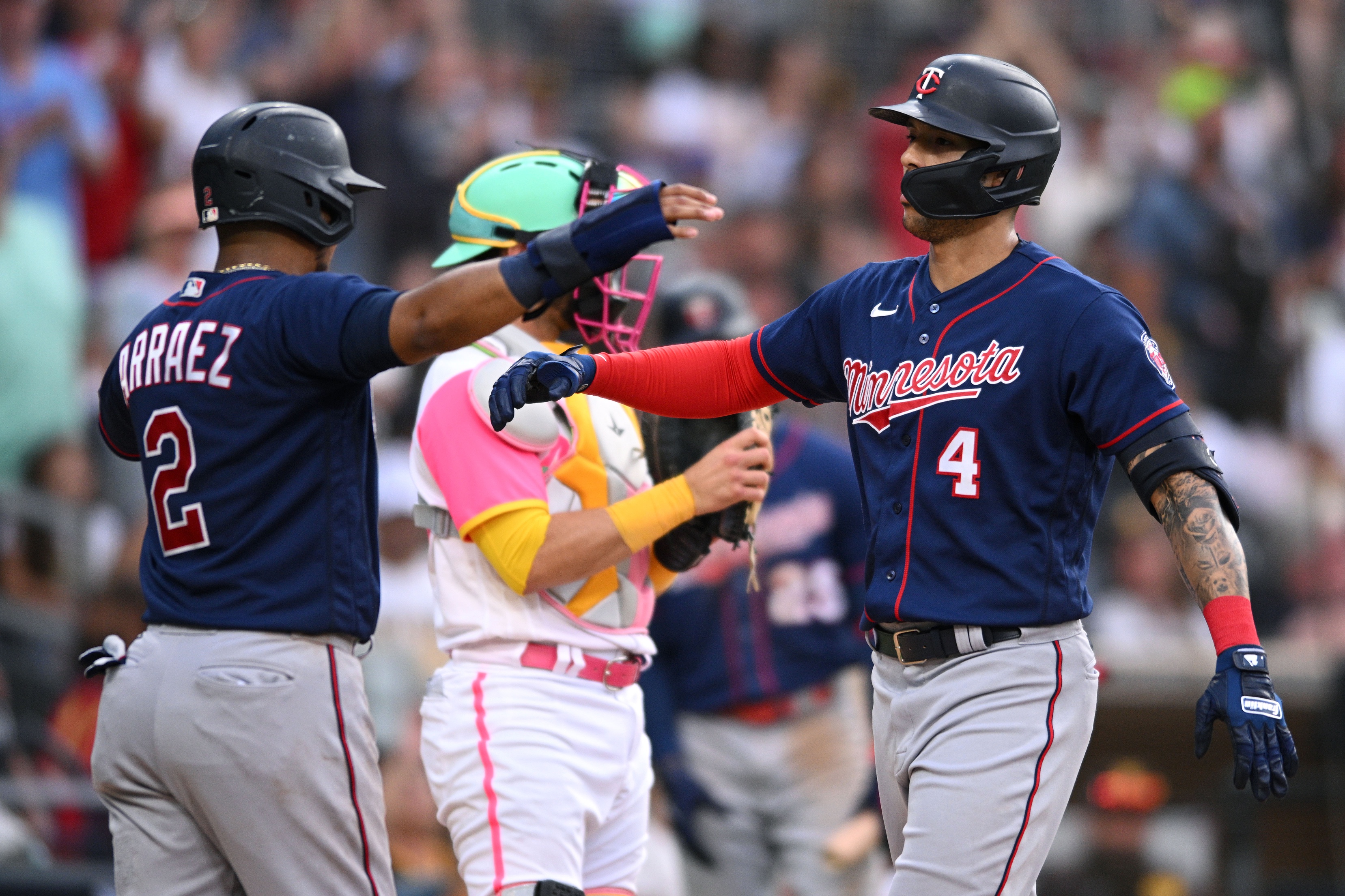 Correa’s bomb lifts Twins over Padres