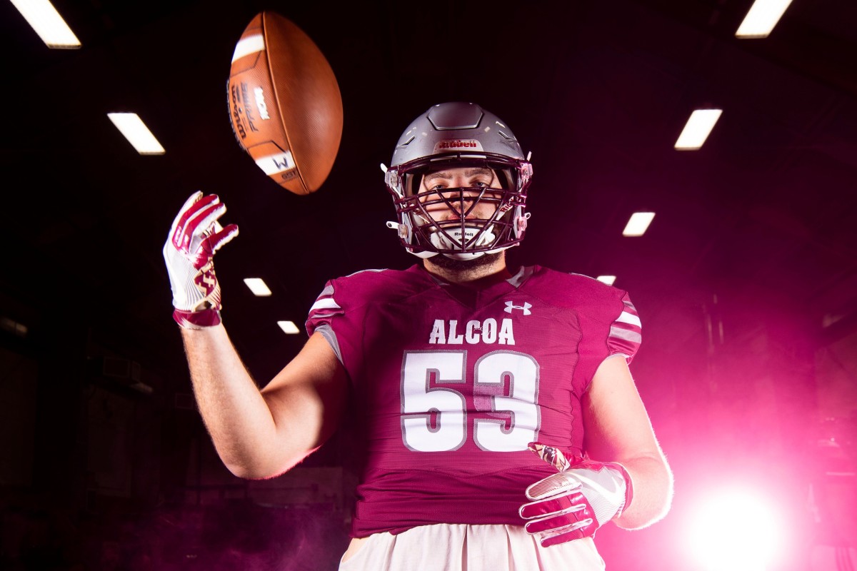 Tyler Jeffries of Alcoa High School is named one of Knox News' Elite 8, a collection of the top college football prospects in the Knoxville area for the Class of 2022.