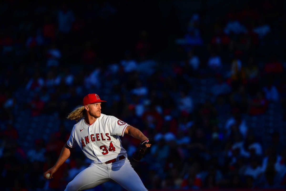 Noah Syndergaard faces the Houston Astros in Anaheim.