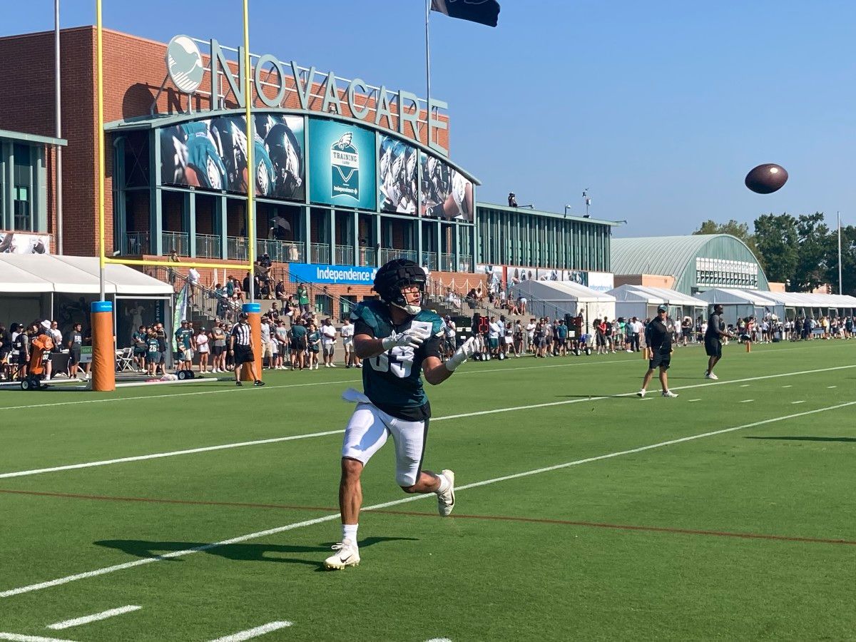 Jack Stoll readies to make a catch