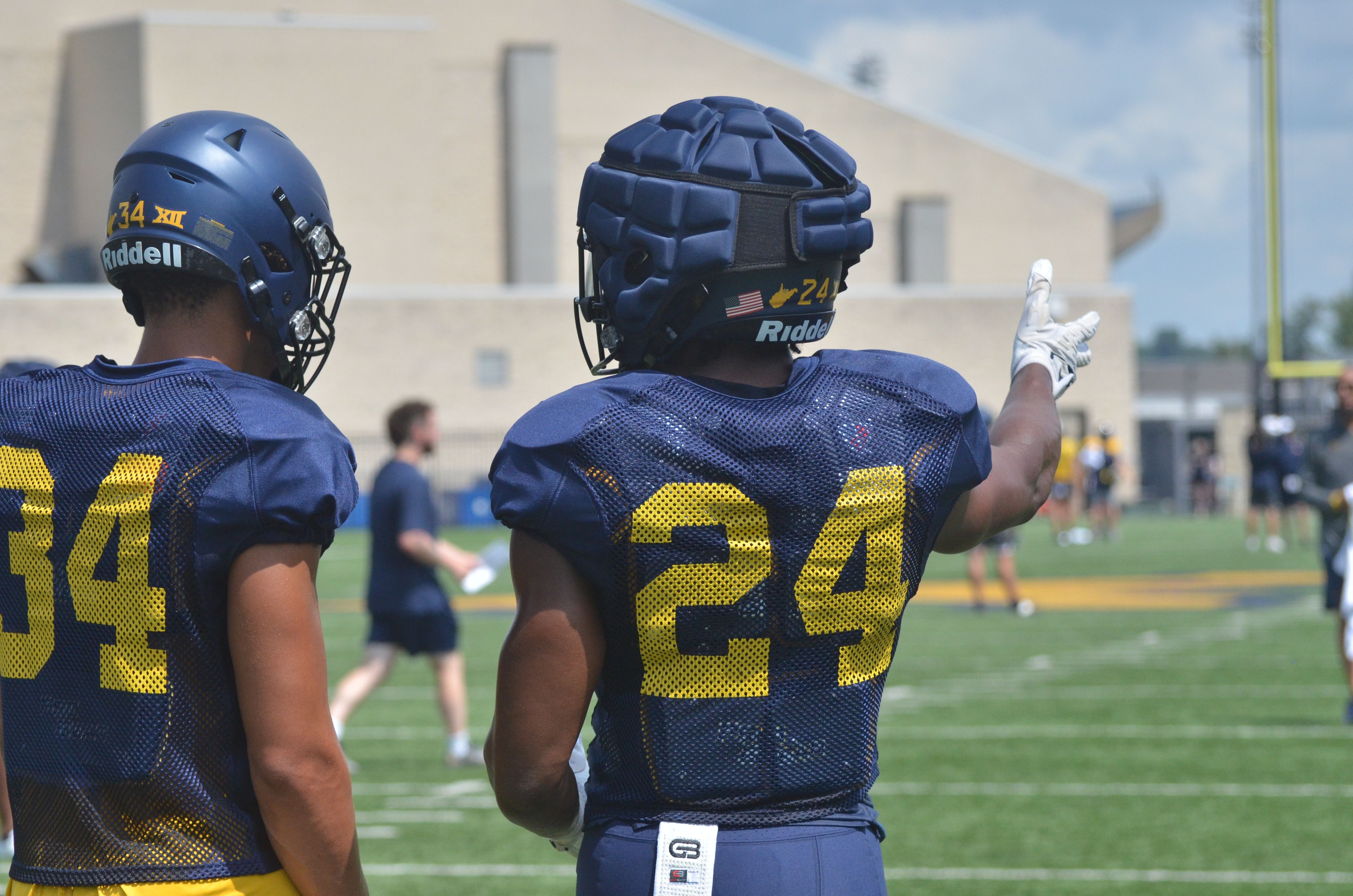 Avery Wilcox (34), Marcus Floyd (24)