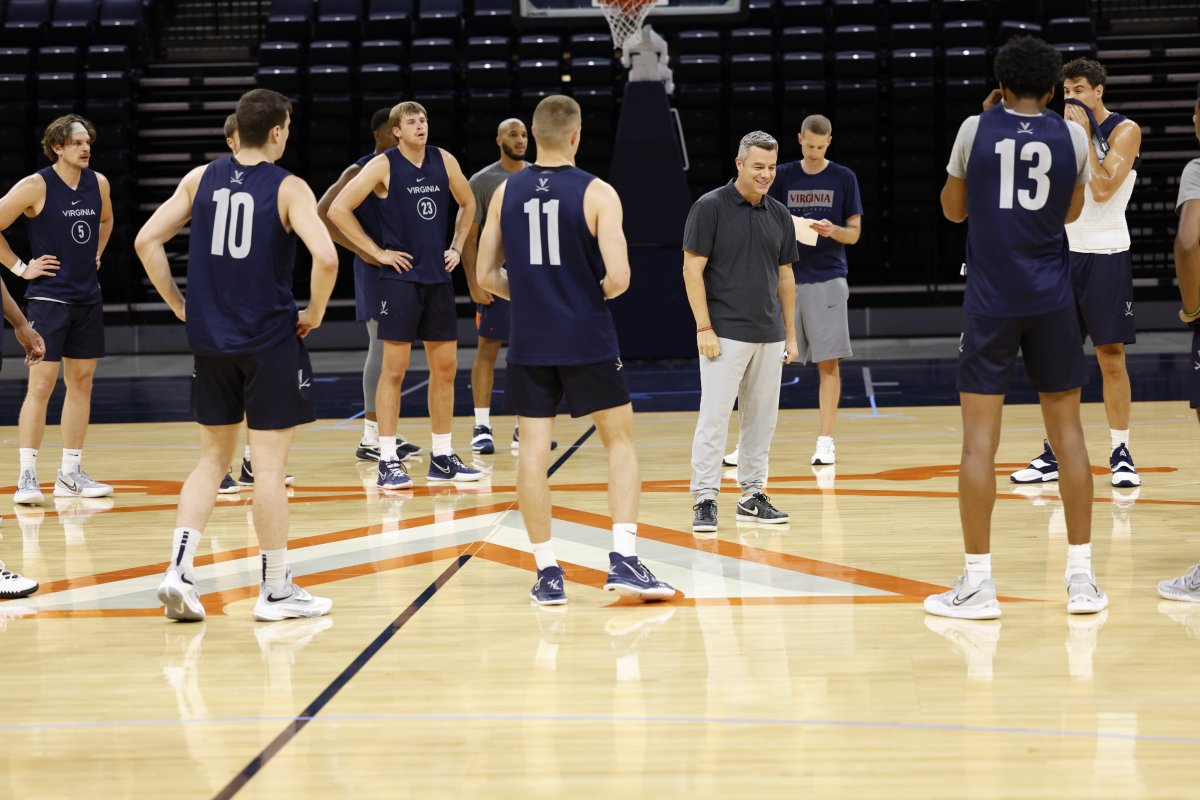 Virginia Cavaliers men's basketball practice