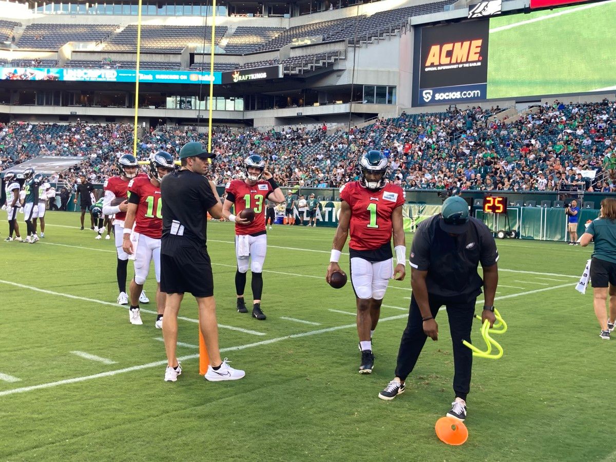 A.J. Brown Consuming Targets as Eagles Integrate Him into Offense - Vimarsana News