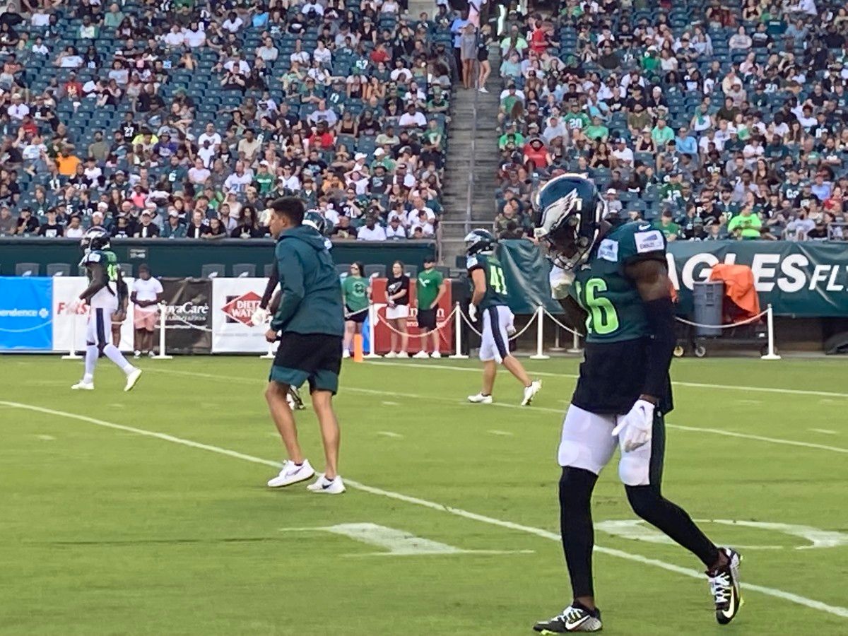 Quez Watkins practicing at the Linc