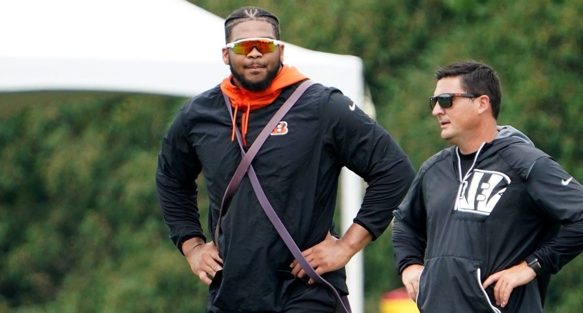 Cincinnati Bengals offensive tackle La'el Collins (71) works out on the side field during Cincinnati Bengals training camp practice, Thursday, Aug. 4, 2022, at the Paul Brown Stadium practice fields in Cincinnati. Cincinnati Bengals Training Camp Aug 4 0616