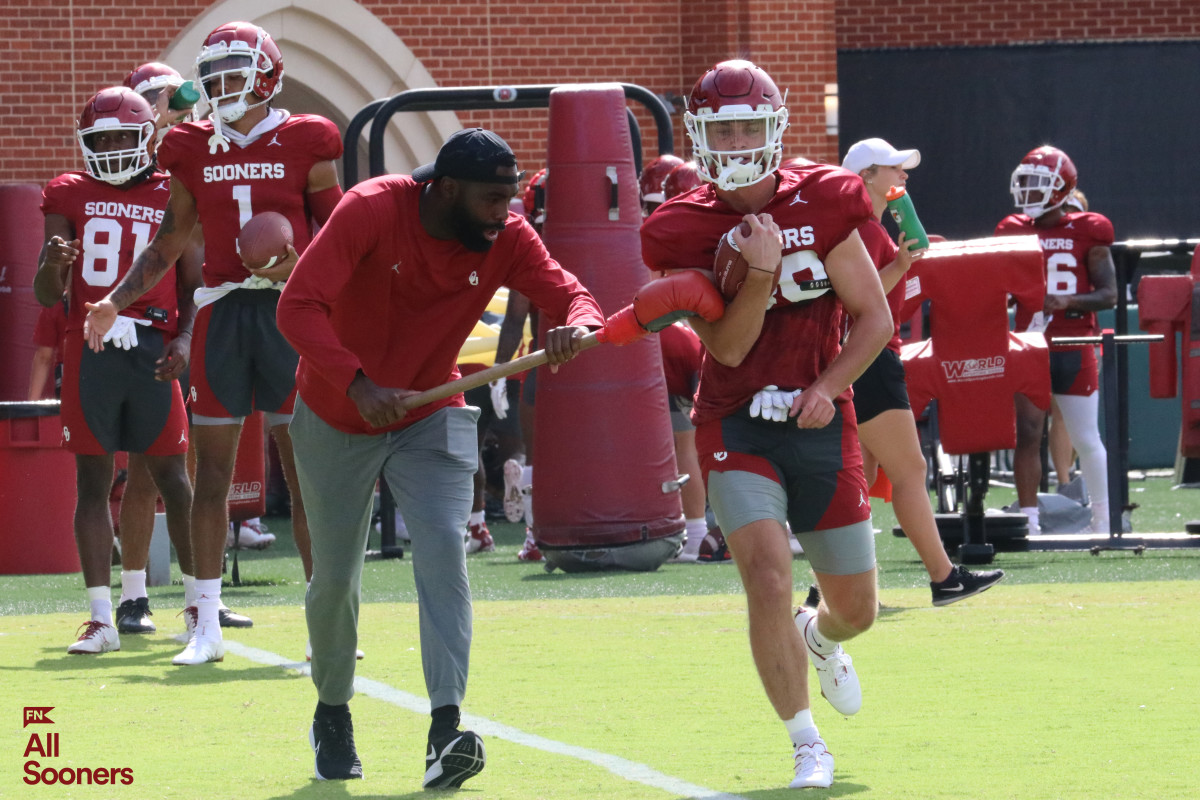 Oklahoma Tight End to Enter Transfer Portal Sports Illustrated Oklahoma Sooners News, Analysis