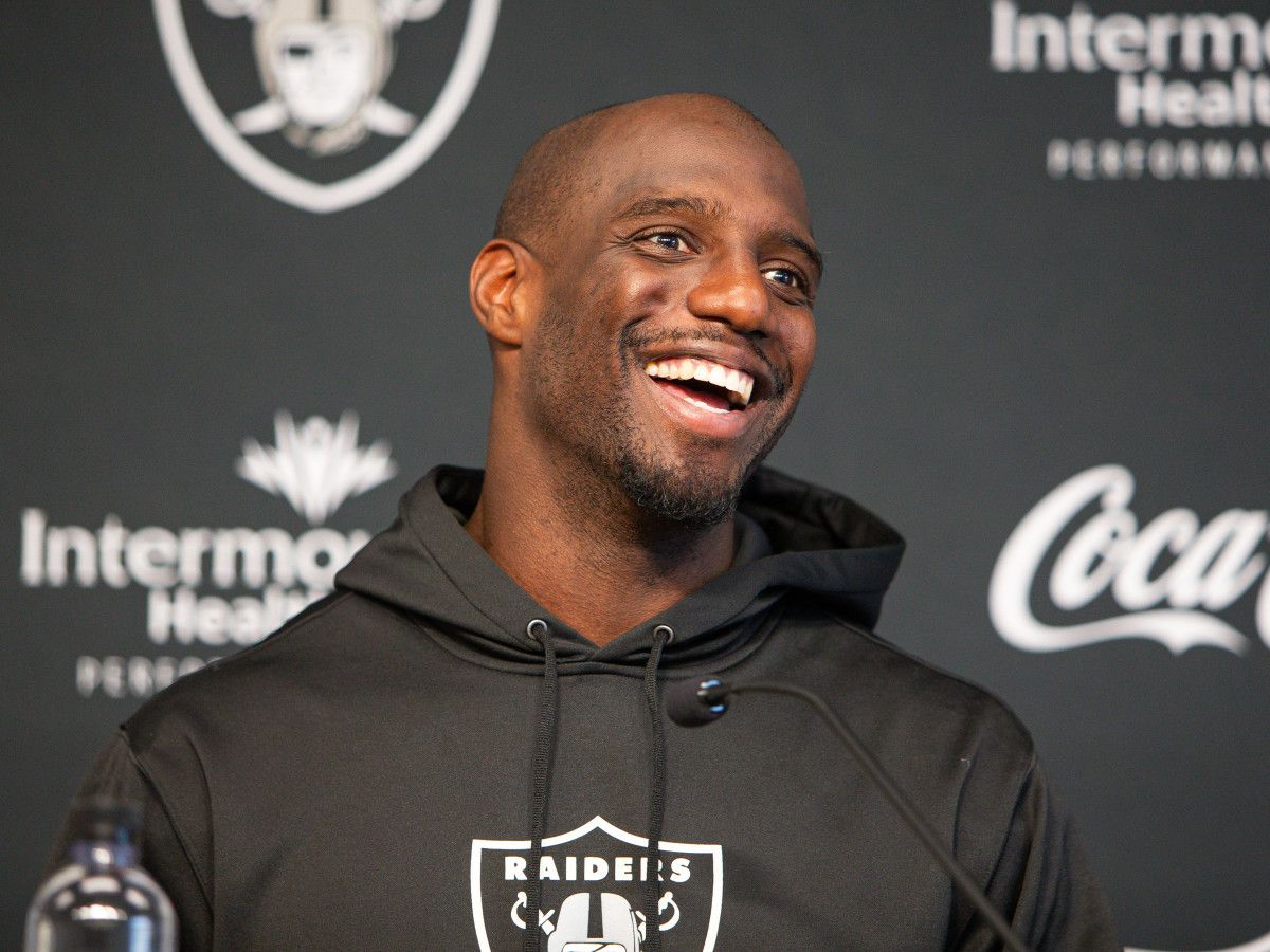 Las Vegas Raiders Duron Harmon is the leader they needed - Sports Illustrated Las Vegas Raiders News, Analysis and More - Vimarsana News