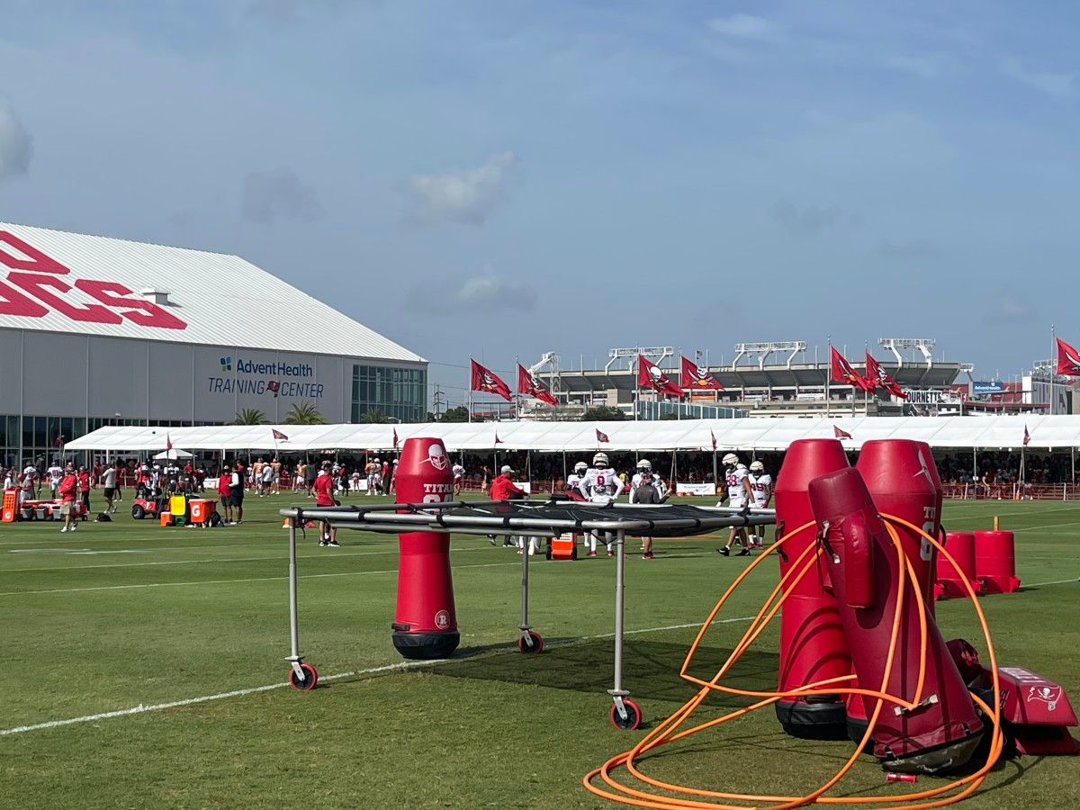 Miami Dolphins-Tampa Bay Bucs First Joint Practice Observations - Sports Illustrated Miami Dolphins News, Analysis and More - Vimarsana News