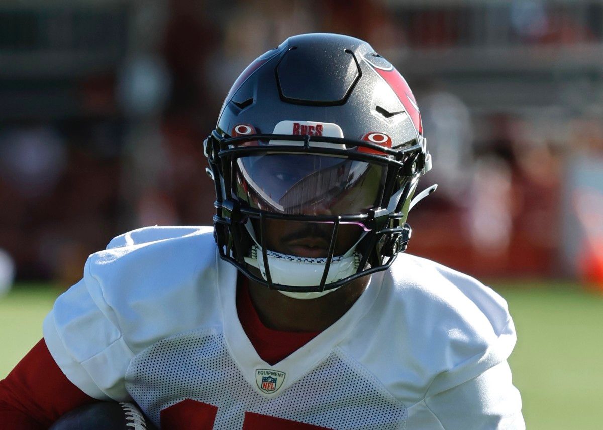 Tampa Bay Buccaneers Wide Receiver Suffers Leg Injury at Practice - Vimarsana News