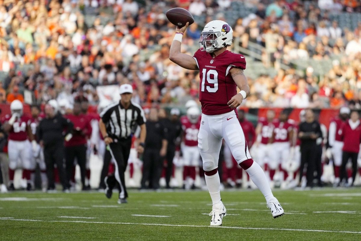 Cardinals Quarterback Depth Operates Offense Smoothly in Preseason Win - Vimarsana News