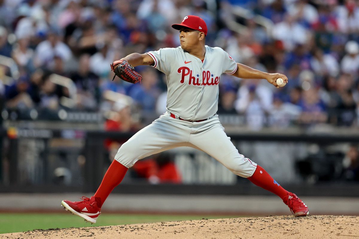 Ranger readies his patented sinker versus the Mets.