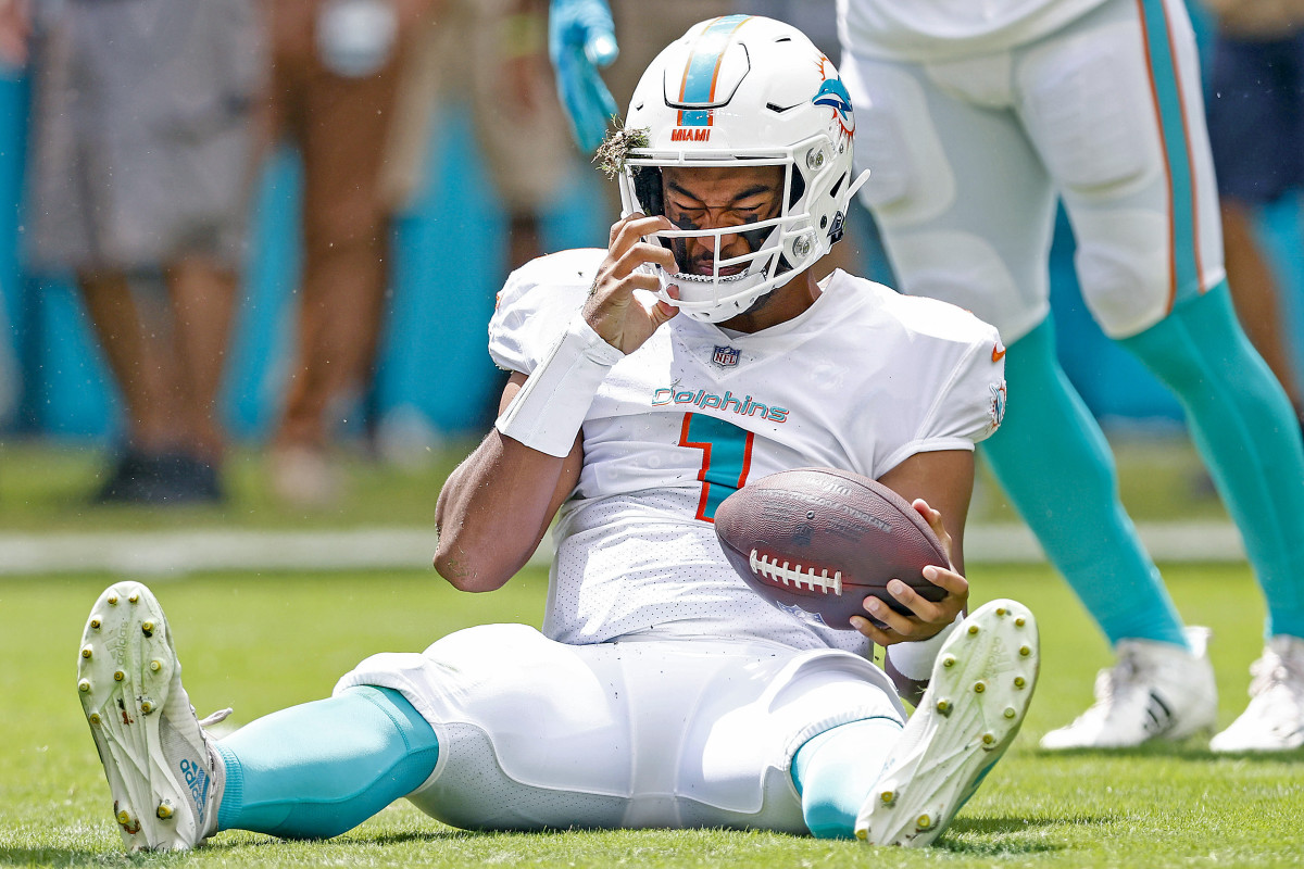 Tua Tagovailoa should have the Miami Dolphins thinking playoffs - Sports  Illustrated