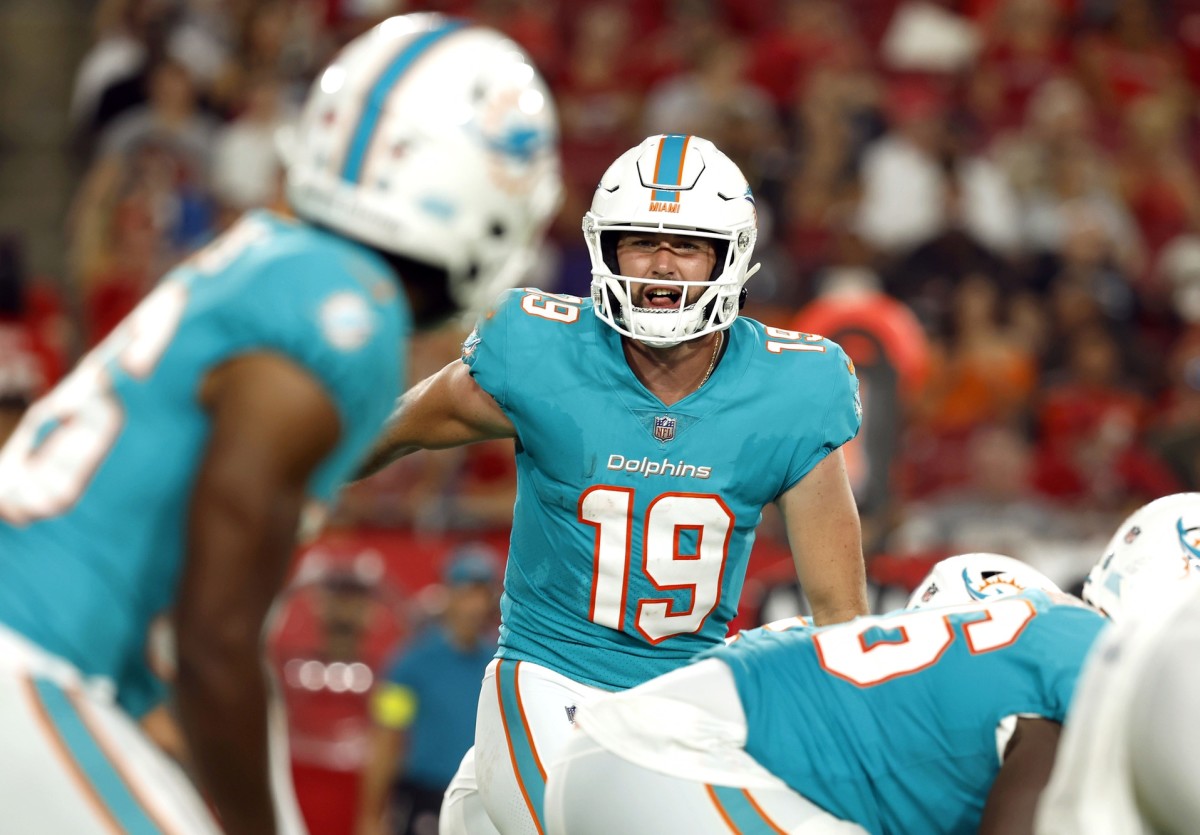 Saturday Dolphins Mailbag: The Tua-Tyreek Connection, Tretter, Thompson, and More - Sports Illustrated
