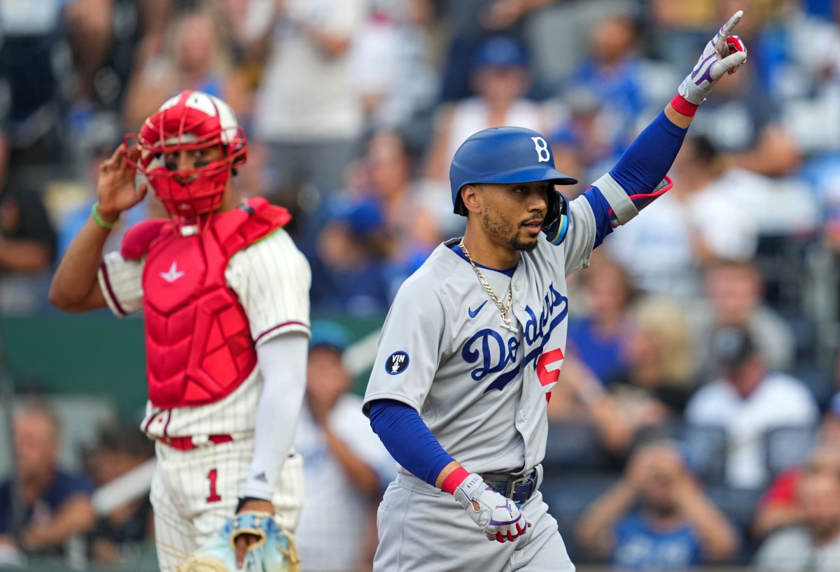 Dodgers News: Watch Mookie Betts Share Incredible Moment with Young Fan thumbnail
