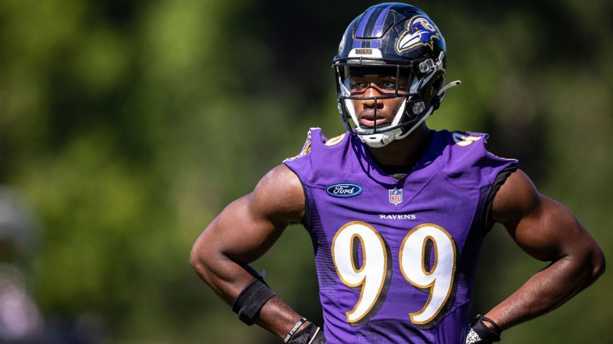 Odafe Oweh, Lamar Jackson Comically Differ On Training Camp Sacks - Vimarsana News