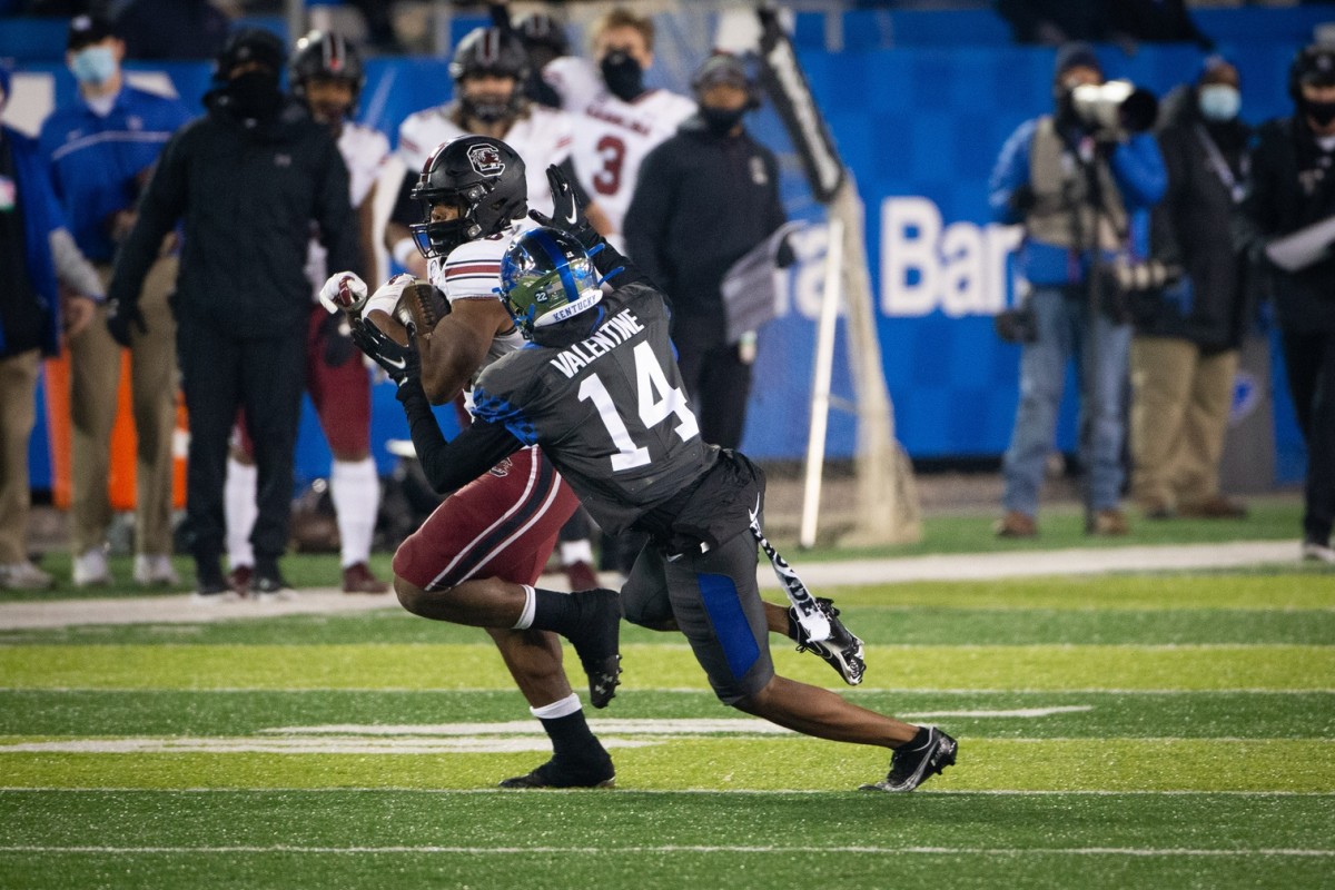 Veteran Kentucky Wildcats Defensive Back Carrington Valentine Talks