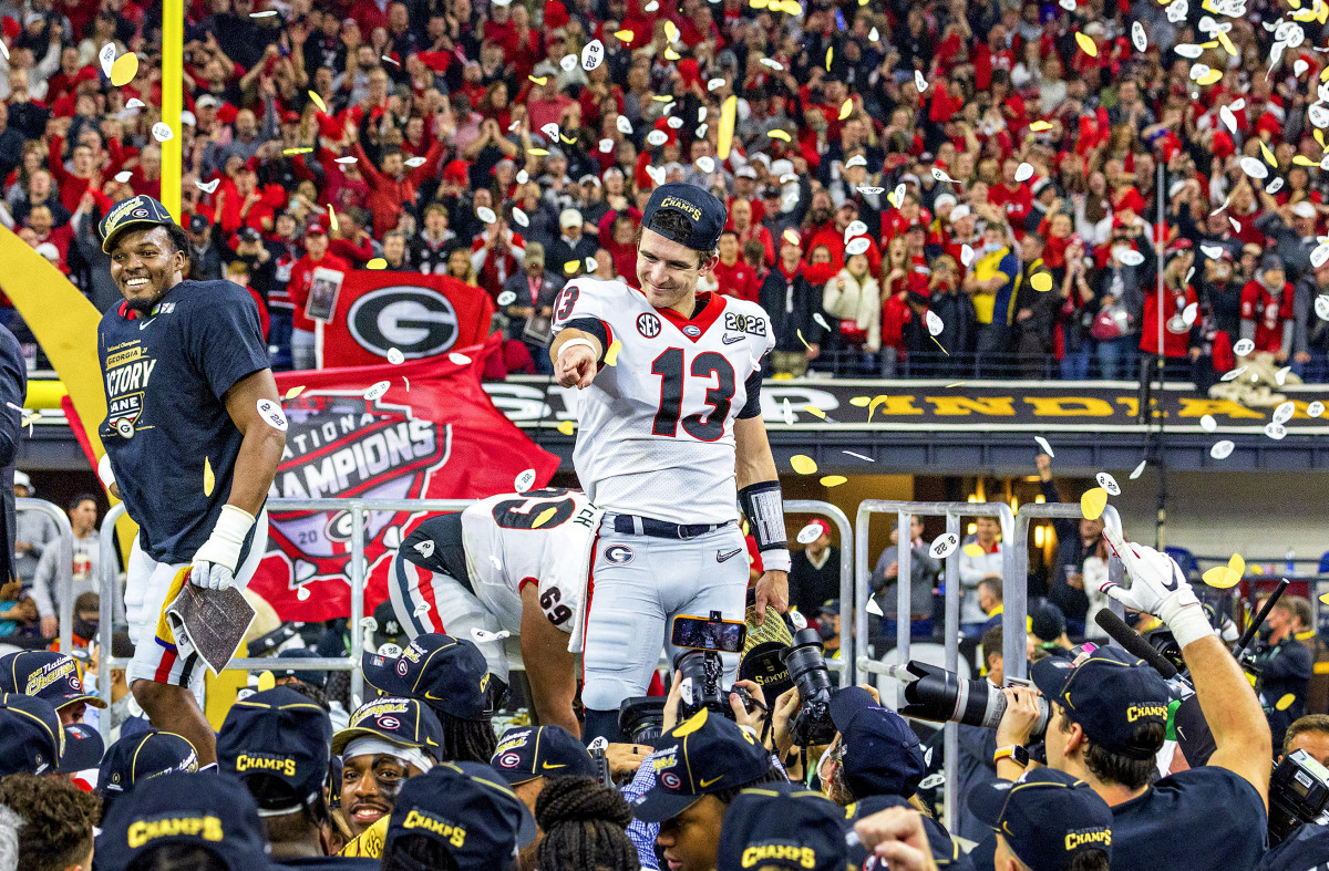 Georgia Bulldogs in the NFL: Nick Chubb Makes UGA Fans Proud with Dominant  Performance - Sports Illustrated Georgia Bulldogs News, Analysis and More