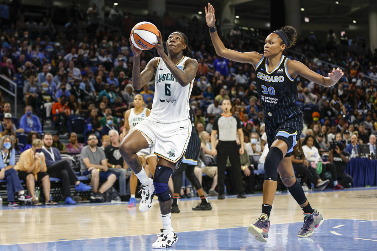 New York Liberty forward Natasha Howard (6) goes to the basket against Chicago Sky forward Azura Stevens (30) during the second half of game one of the first round of the WNBA playoffs.