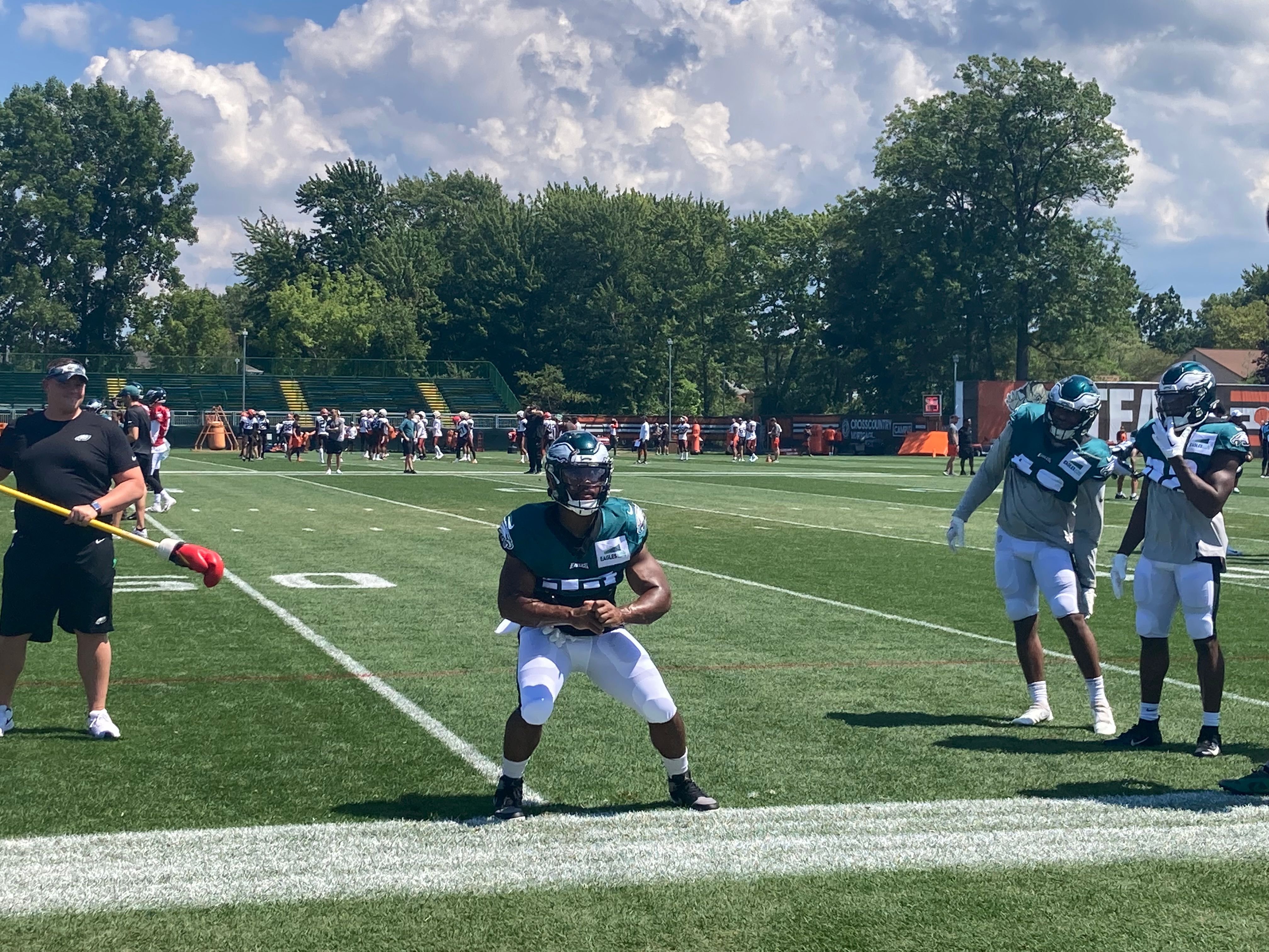 Ten Observations from Day 1 of Eagles-Browns Joint Practices - Vimarsana News