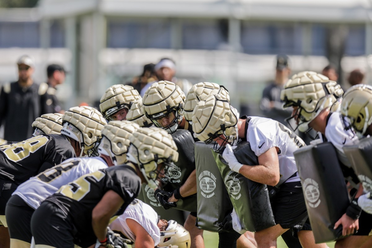 New Orleans Saints line drills during training camp at Ochsner Sports Performance Center. Mandatory Credit: Stephen Lew-USA TODAY Sports