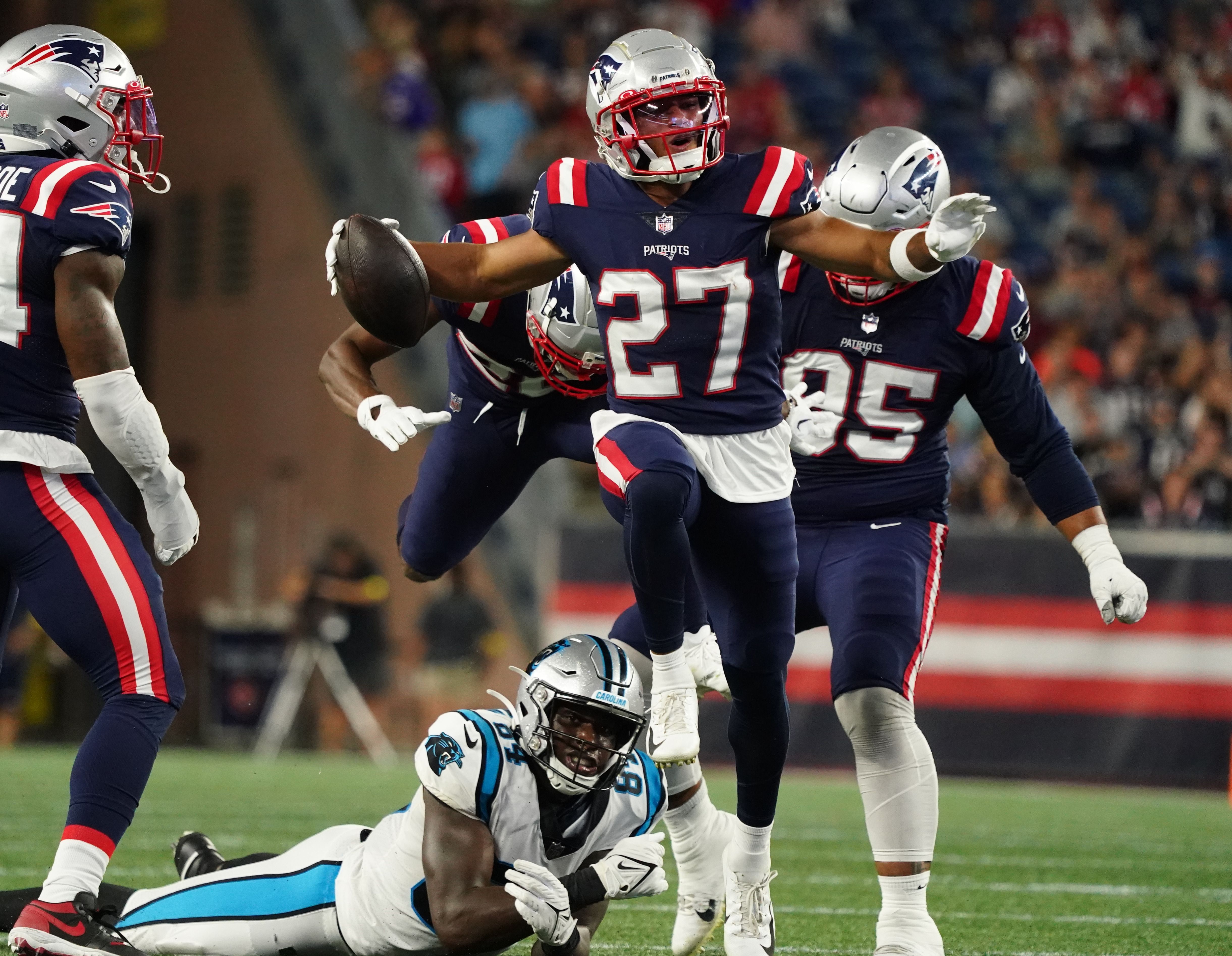 New England Patriots Carolina Panthers DEFENSE Snap Counts: Who Played Most? - Sports Illustrated New England Patriots News, Analysis and More - Vimarsana News