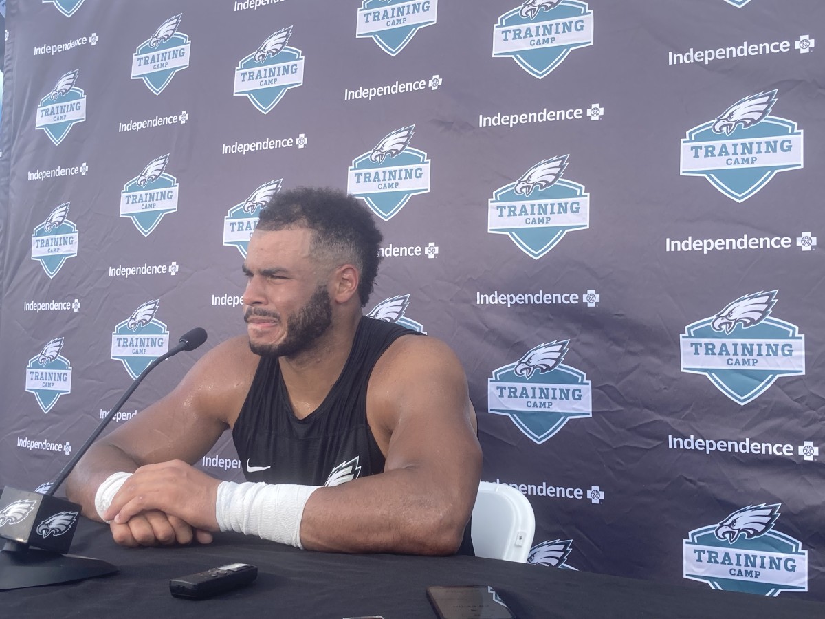 Eagles linebacker T.J. Edwards talks to reporters following Day 1 of joint practices with the Dolphins