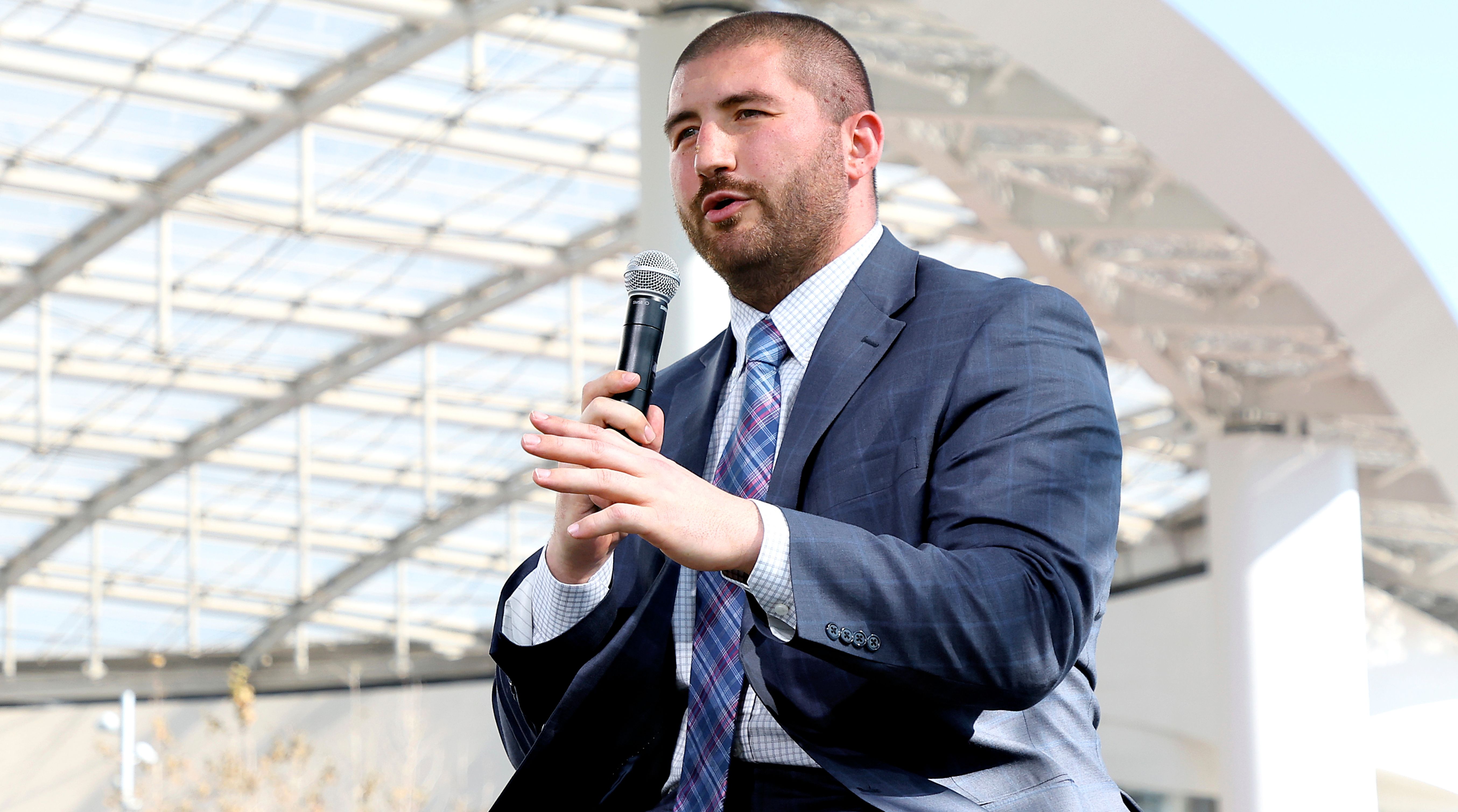 The NFL cast JC Tretter out; the NFLPA president says that only makes him  more powerful - Sports Illustrated