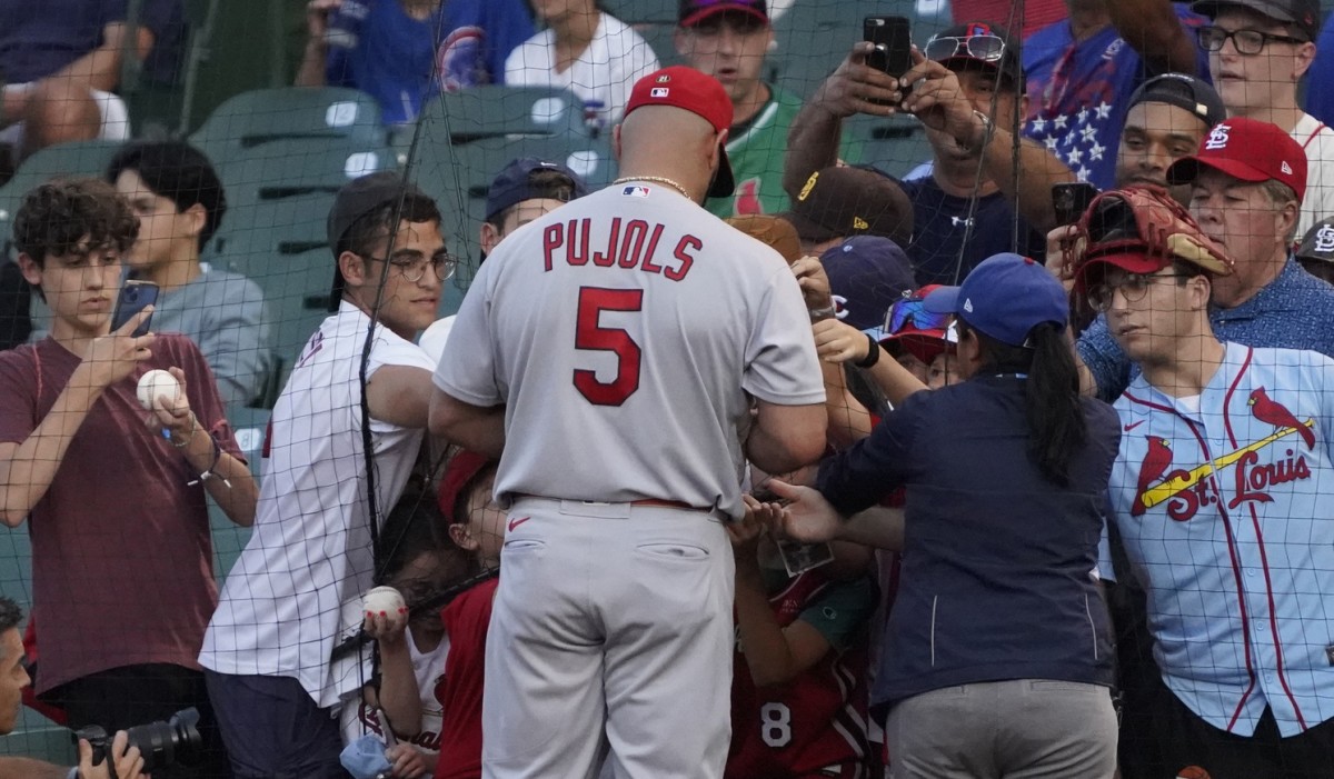 WATCH: Albert Pujols Gives Game-Worn Jersey to Young Cardinals Fan -  Fastball