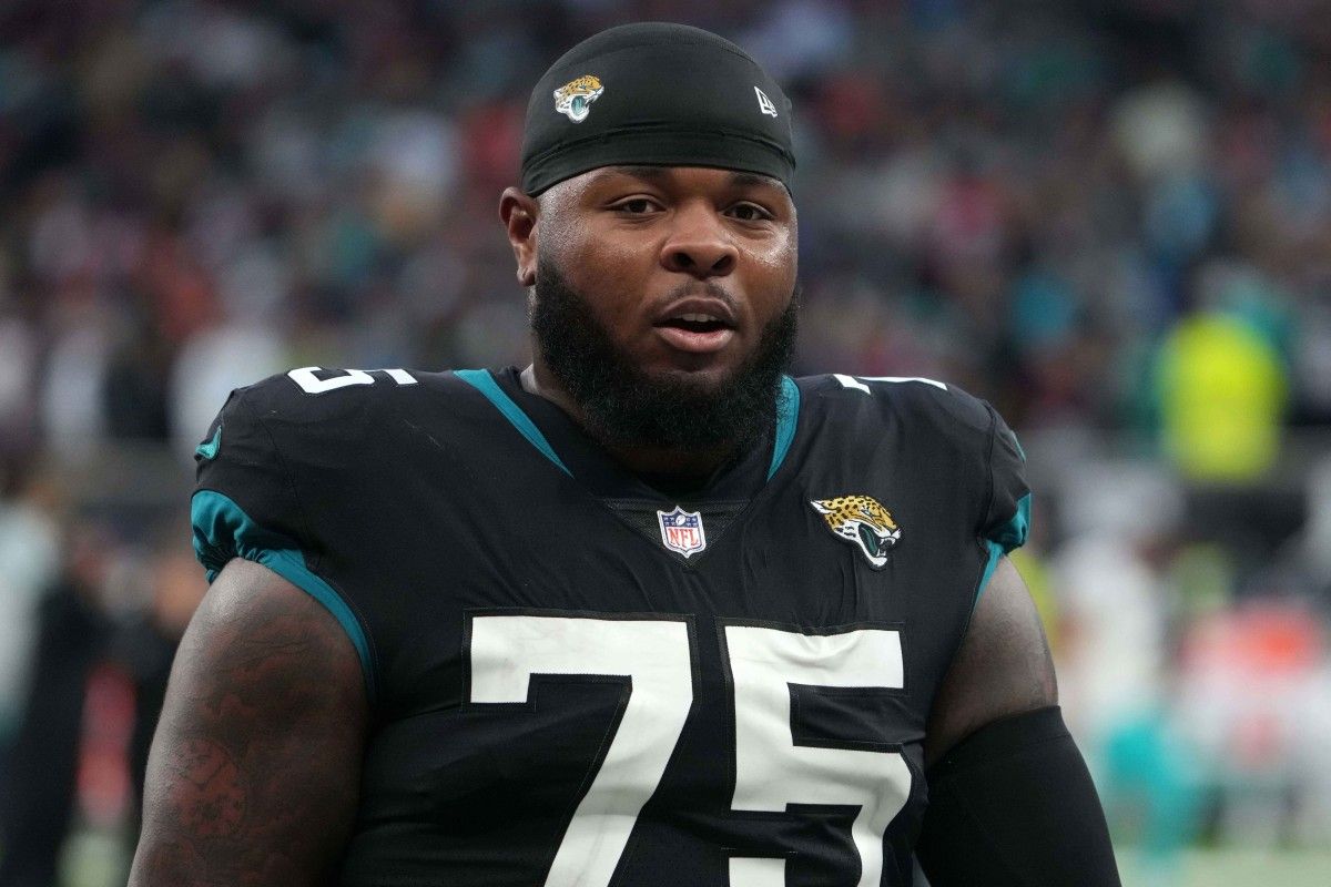 Where Do the Jaguars See Their Battles at Right Tackle and Left Guard Before Week 1? - Vimarsana News