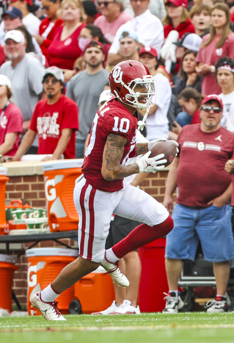 Apr 23, 2022; Norman, Oklahoma, USA; Oklahoma Sooners wide receiver Theo Wease (10) in action during the spring game at Gaylord Family Oklahoma Memorial Stadium.