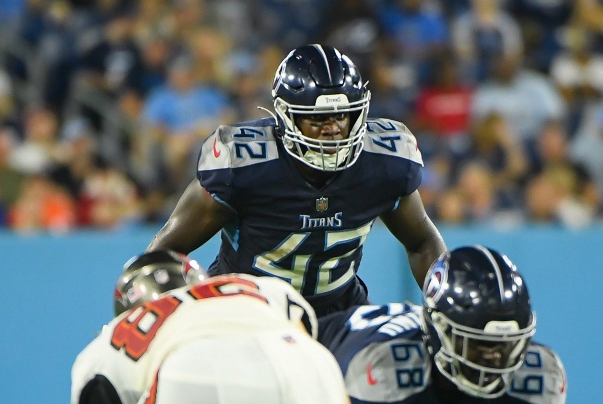 Tennessee Titans linebacker Joe Jones (42) against the Tampa Bay Buccaneers during the second half at Nissan Stadium.