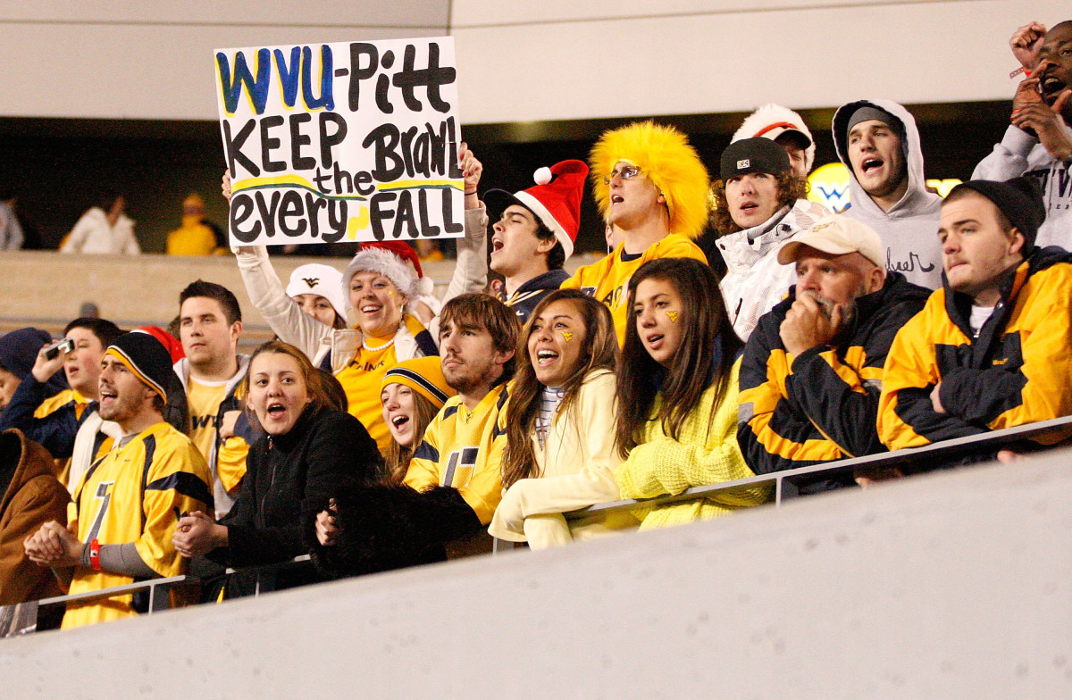West Virginia fans cheer on the Mountaineers.
