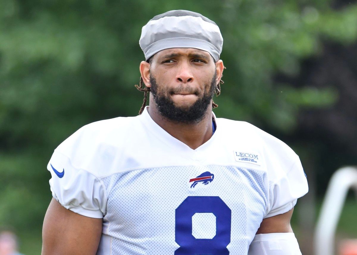 Former Buccaneers First Round Pick Released by Buffalo - Vimarsana News