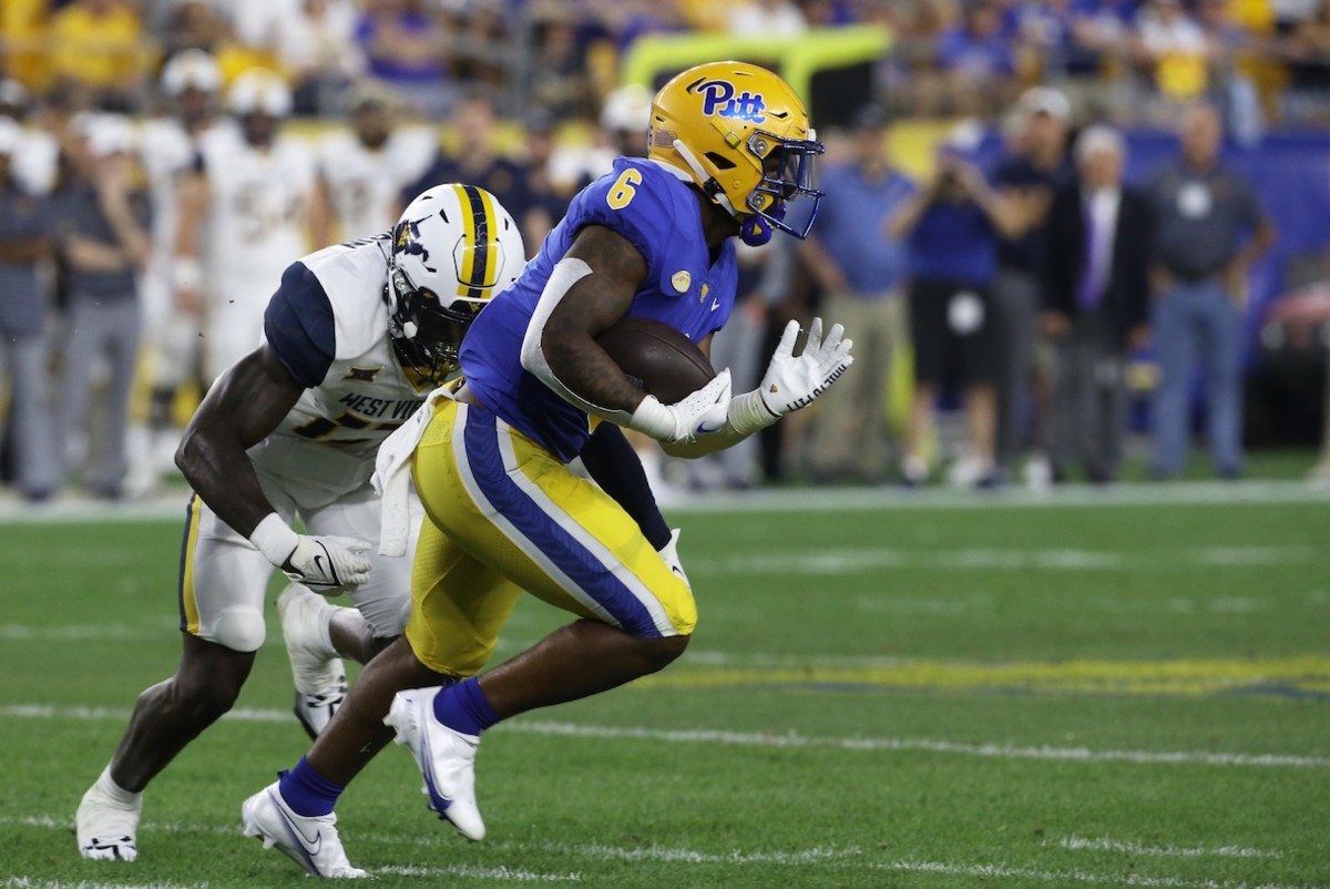 Pitt RB Rodney Hammond Not Warming Up Ahead of Tennessee Game
