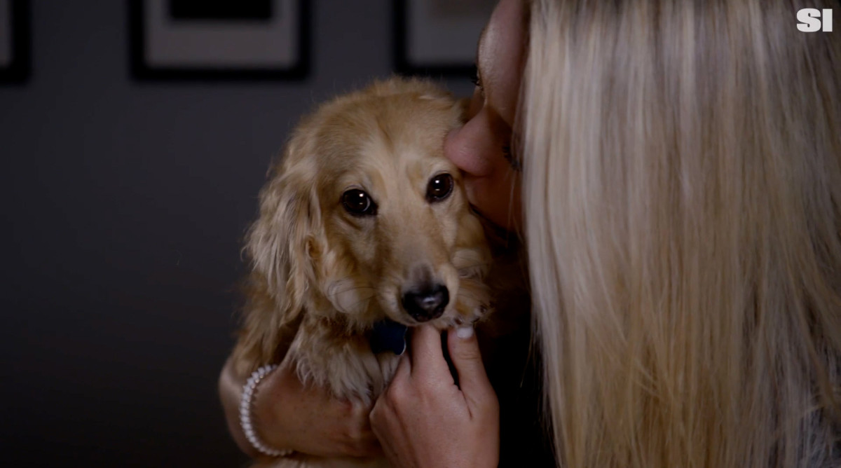 Jodi Ewart Shadoff and her dog Winston
