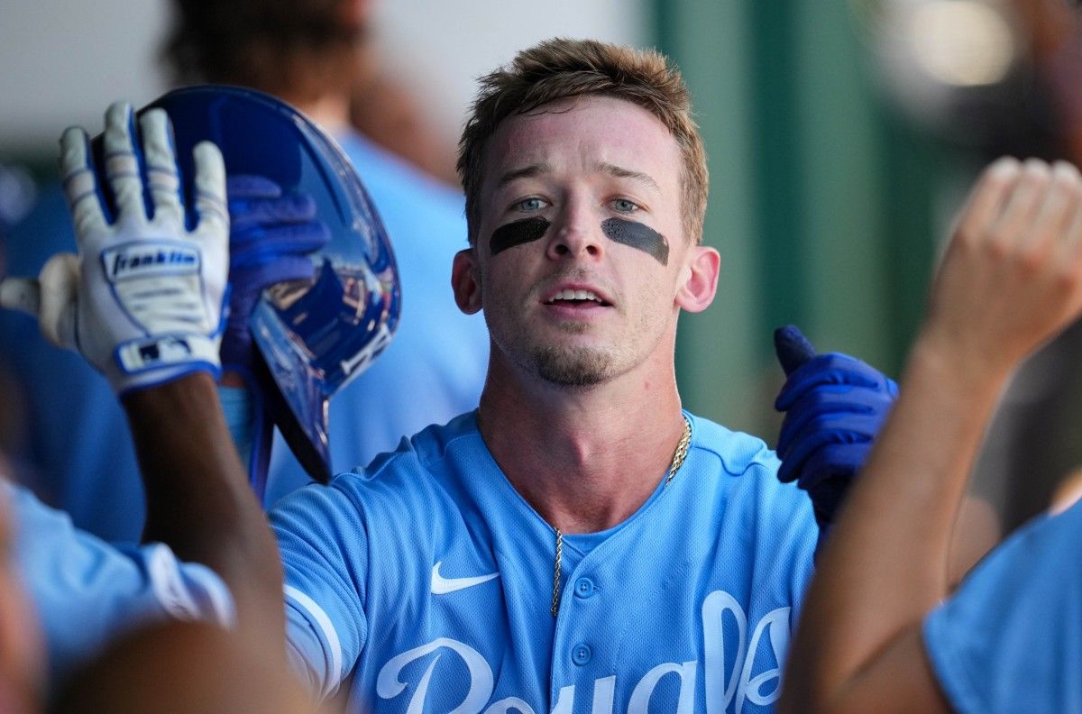 WATCH: Royals' Drew Waters Robs White Sox Pollock of Potential Home Run - Vimarsana News