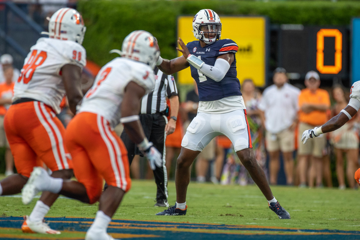 Auburn Tigers quarterback T.J. Finley (1) drops back to pass during the game between the Mercer Bears and the Auburn Tigers at Jordan-Hare Stadium on Sept. 3, 2022.