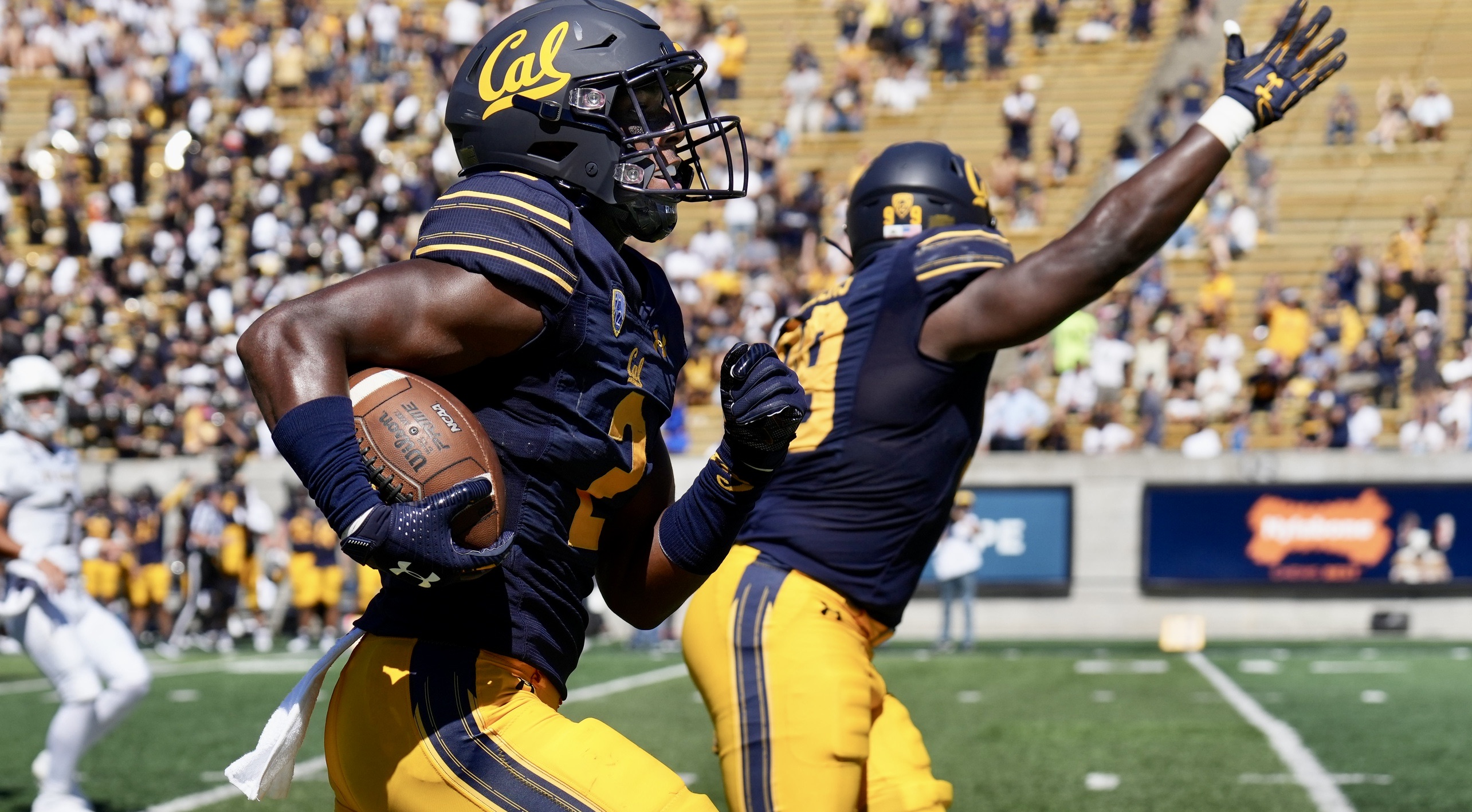 With a Pick-Six, Safety Craig Woodson Announces His Return to Cal Football